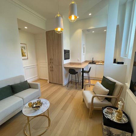 Appartements De Charme Du General Leclerc - Place D'Erlon - Hypercentre - Gare - 랭스 외부 사진