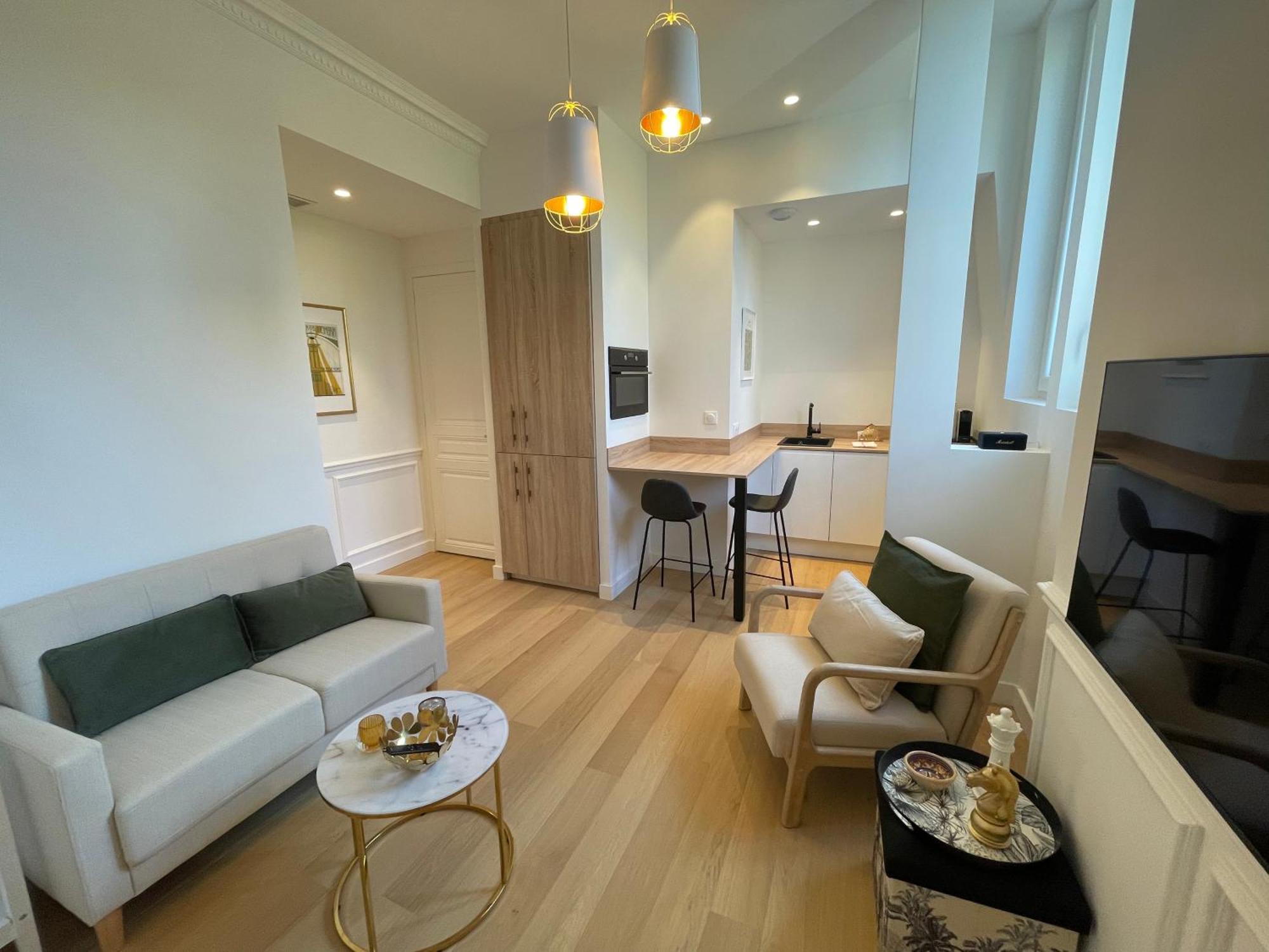 Appartements De Charme Du General Leclerc - Place D'Erlon - Hypercentre - Gare - 랭스 외부 사진