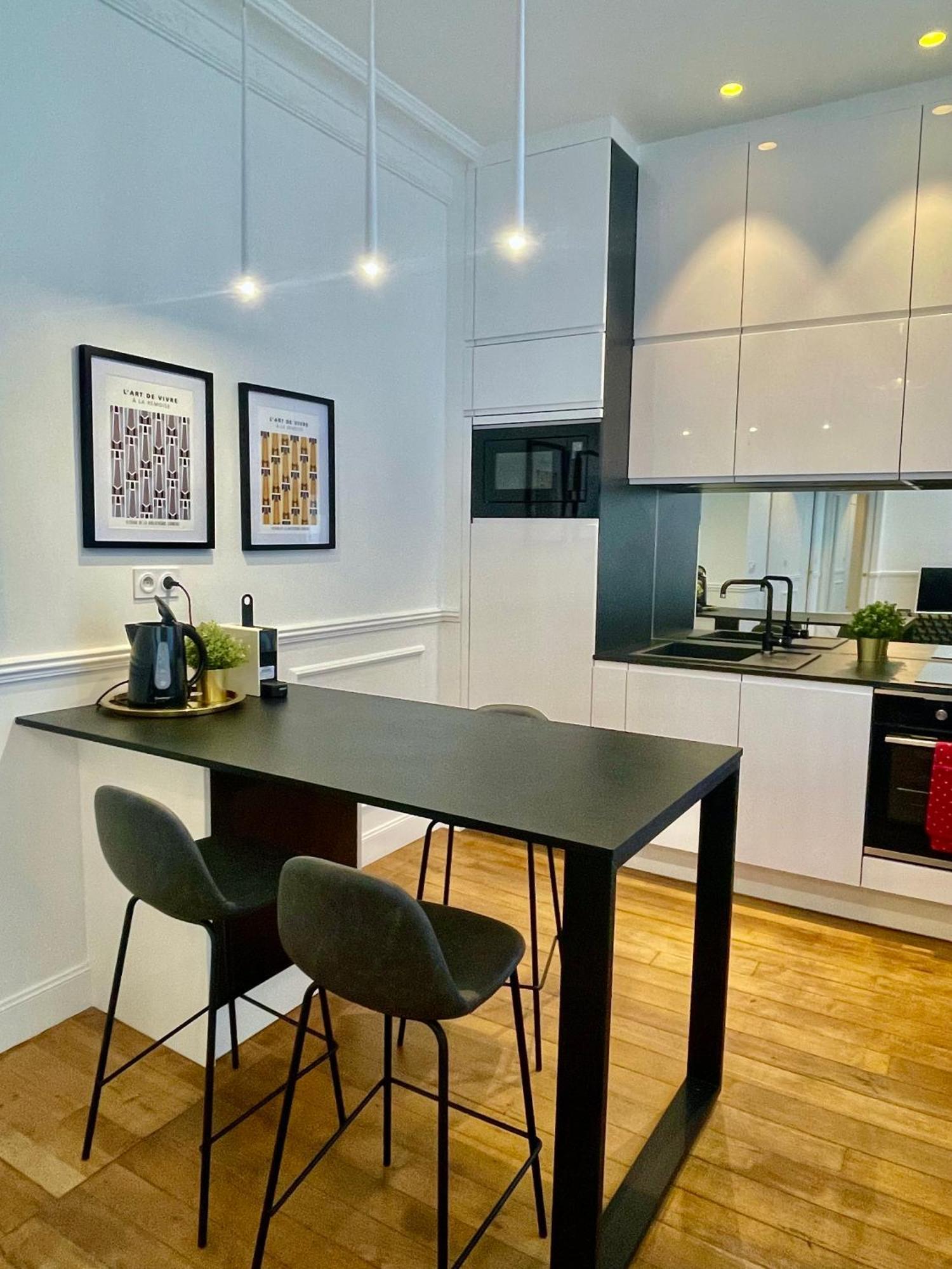 Appartements De Charme Du General Leclerc - Place D'Erlon - Hypercentre - Gare - 랭스 외부 사진