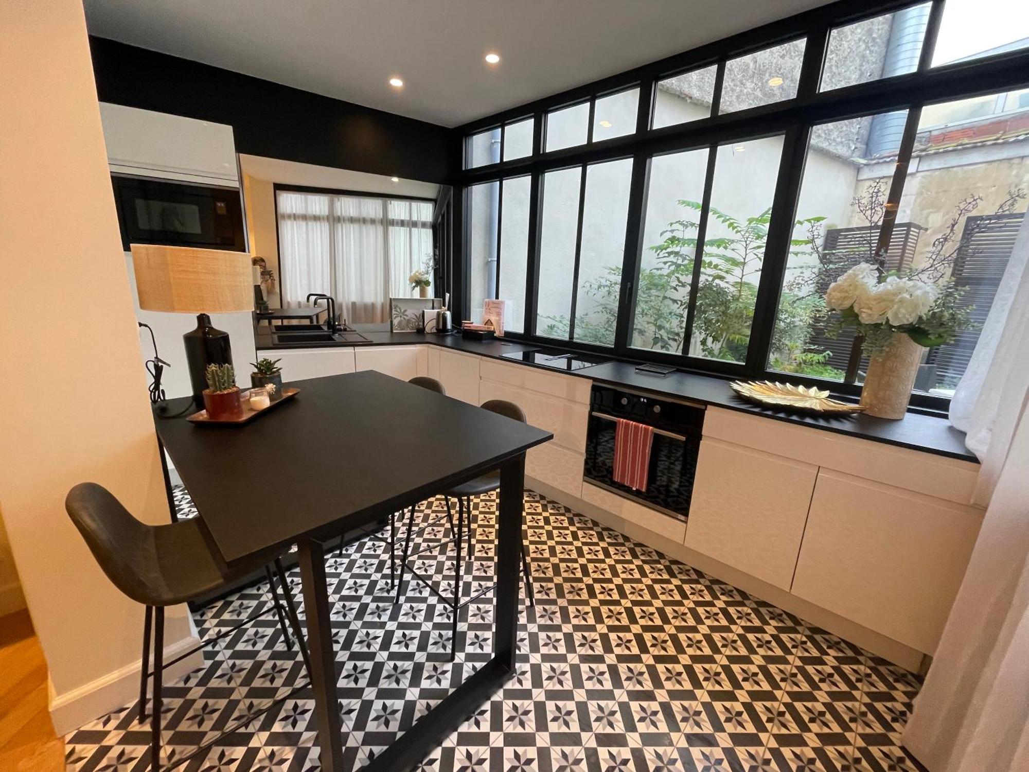 Appartements De Charme Du General Leclerc - Place D'Erlon - Hypercentre - Gare - 랭스 외부 사진