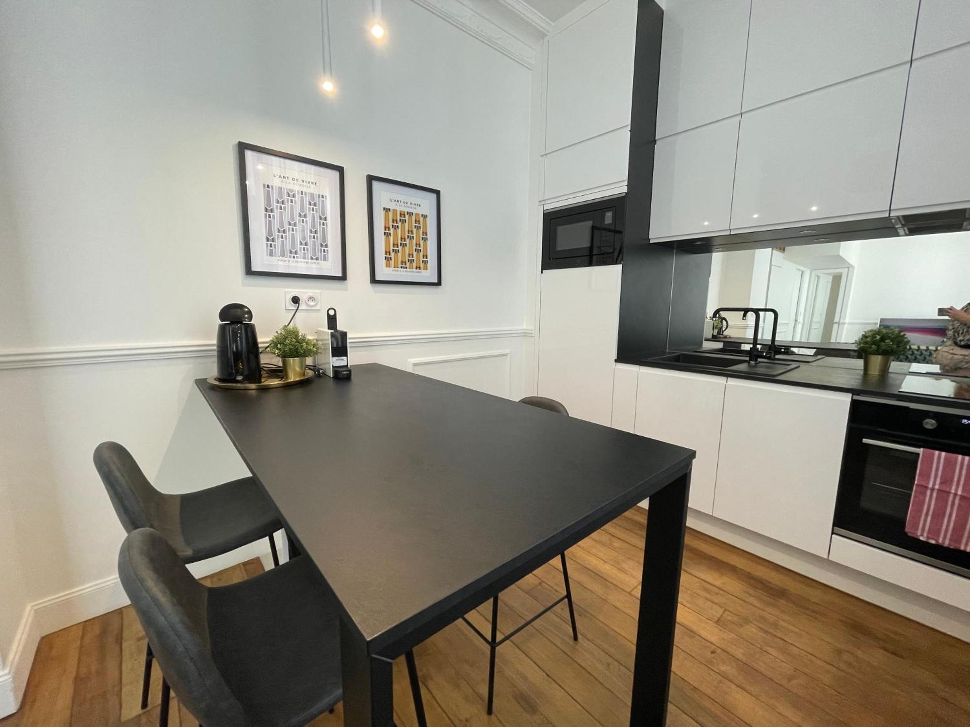 Appartements De Charme Du General Leclerc - Place D'Erlon - Hypercentre - Gare - 랭스 외부 사진