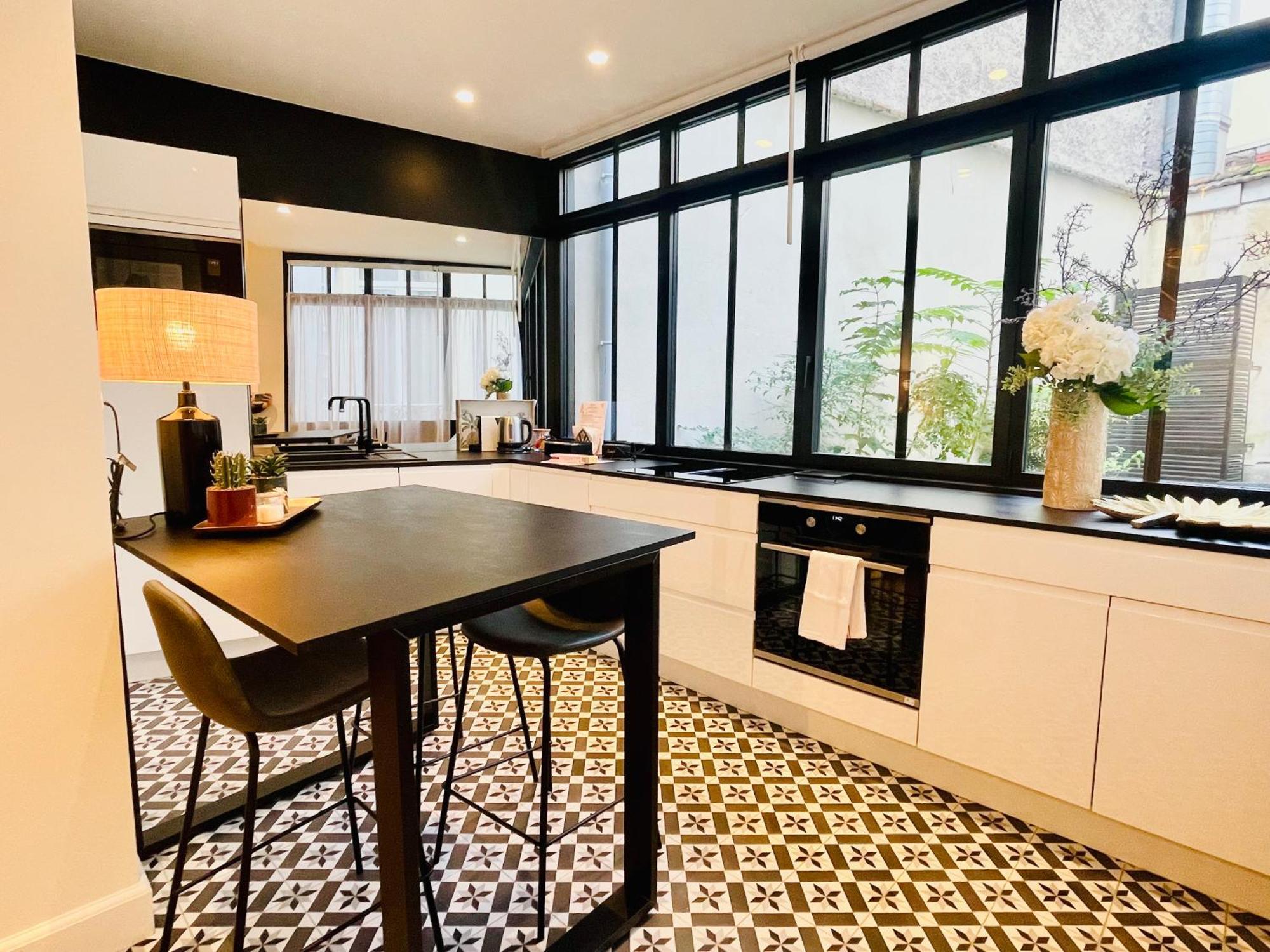 Appartements De Charme Du General Leclerc - Place D'Erlon - Hypercentre - Gare - 랭스 외부 사진