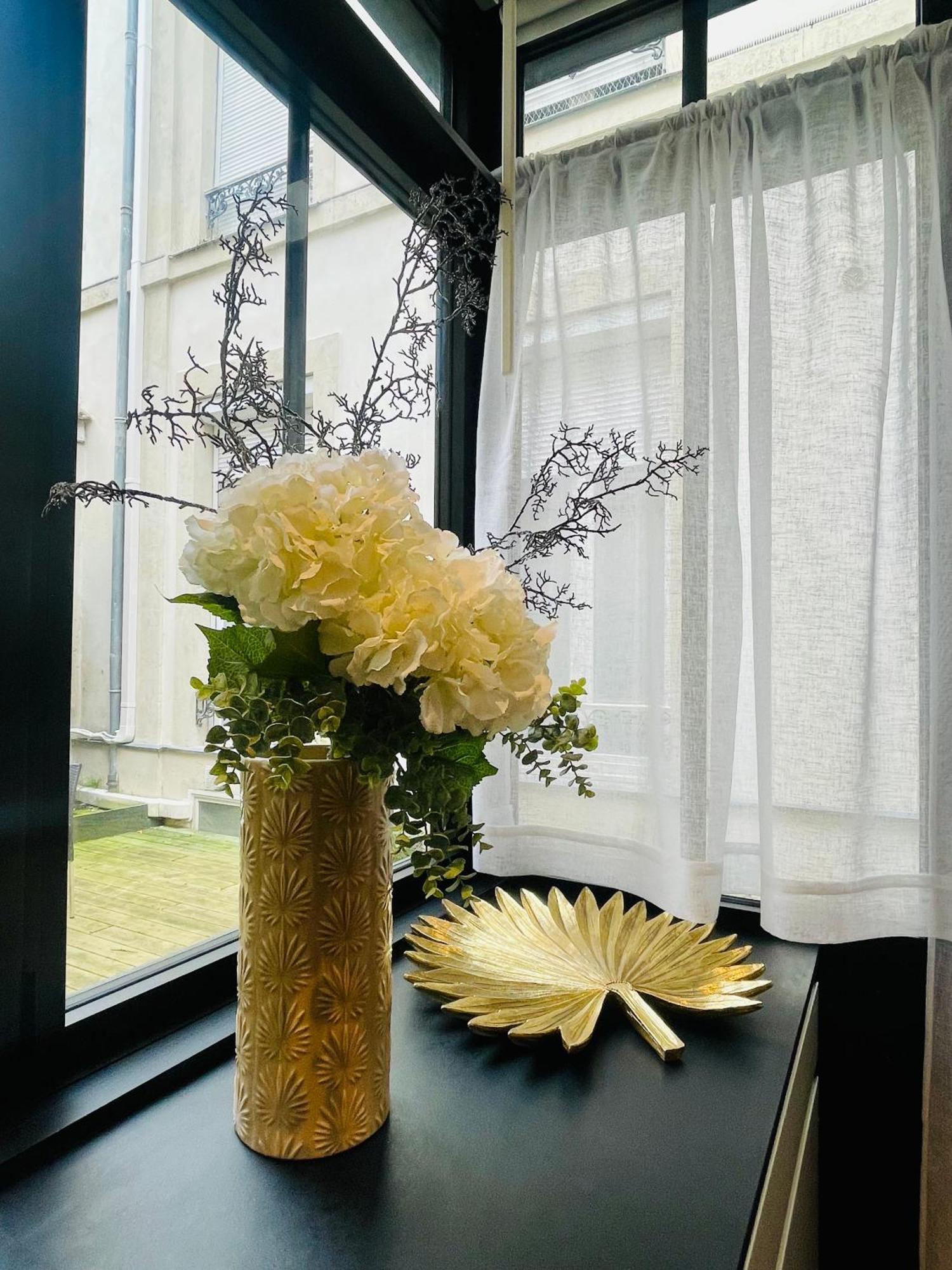 Appartements De Charme Du General Leclerc - Place D'Erlon - Hypercentre - Gare - 랭스 외부 사진